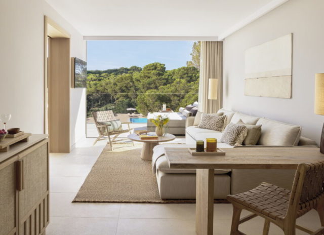 Ikos-Porto-Petro-_-One-Bedroom-Suite-Pool-View_2880x1704-800×580