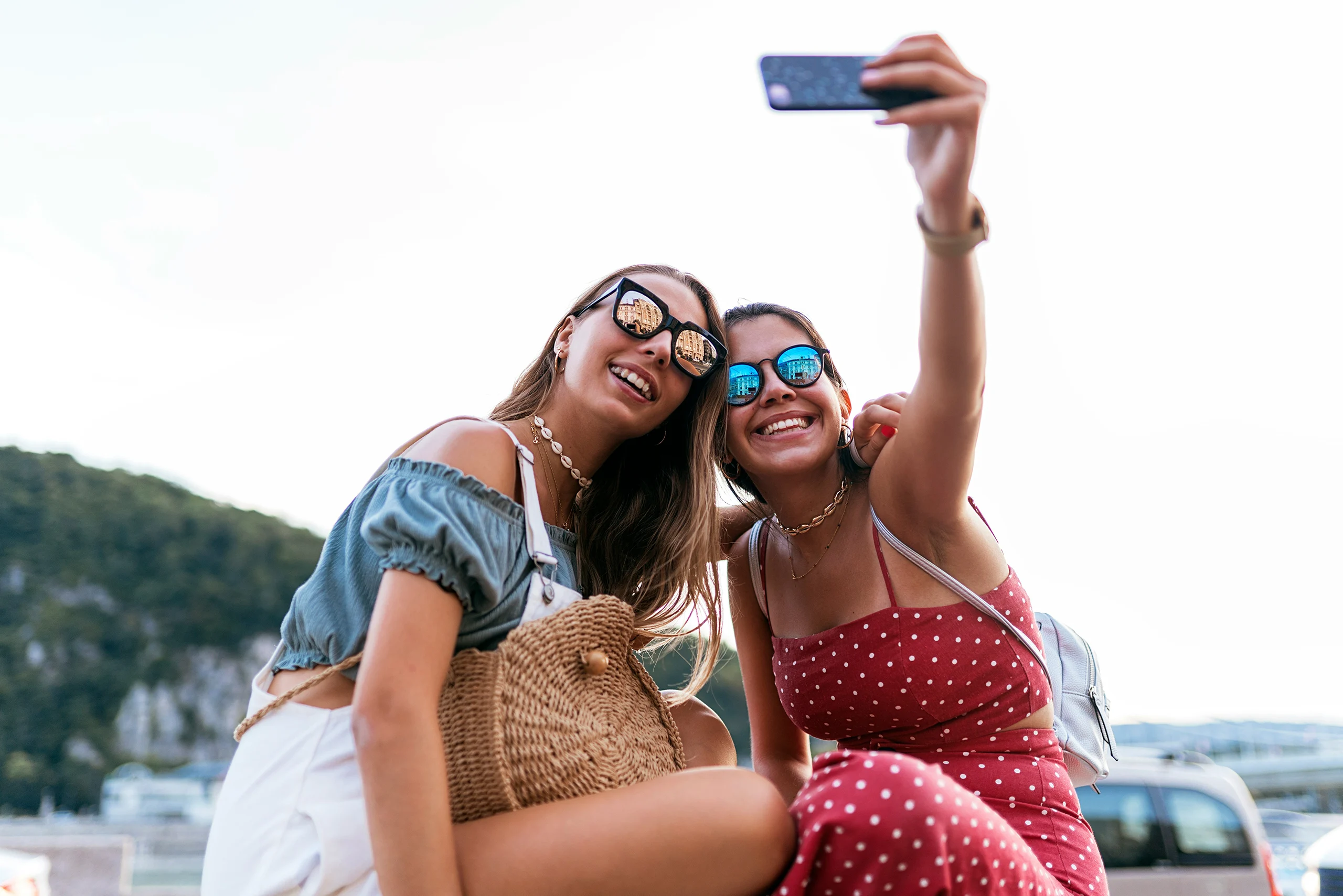 Jugendreisen ab 16, als Gruppe oder individuell – mit Betreuung hier und/oder vor Ort, massgeschneidert für Ihre Bedürfnisse, finden Sie bei webook.ch